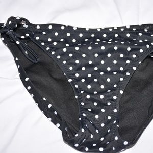 VS black and white bikini bottom